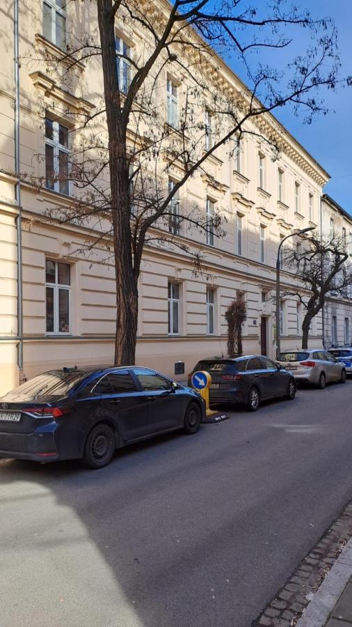 Ground Floor Family Apartment Краков Экстерьер фото