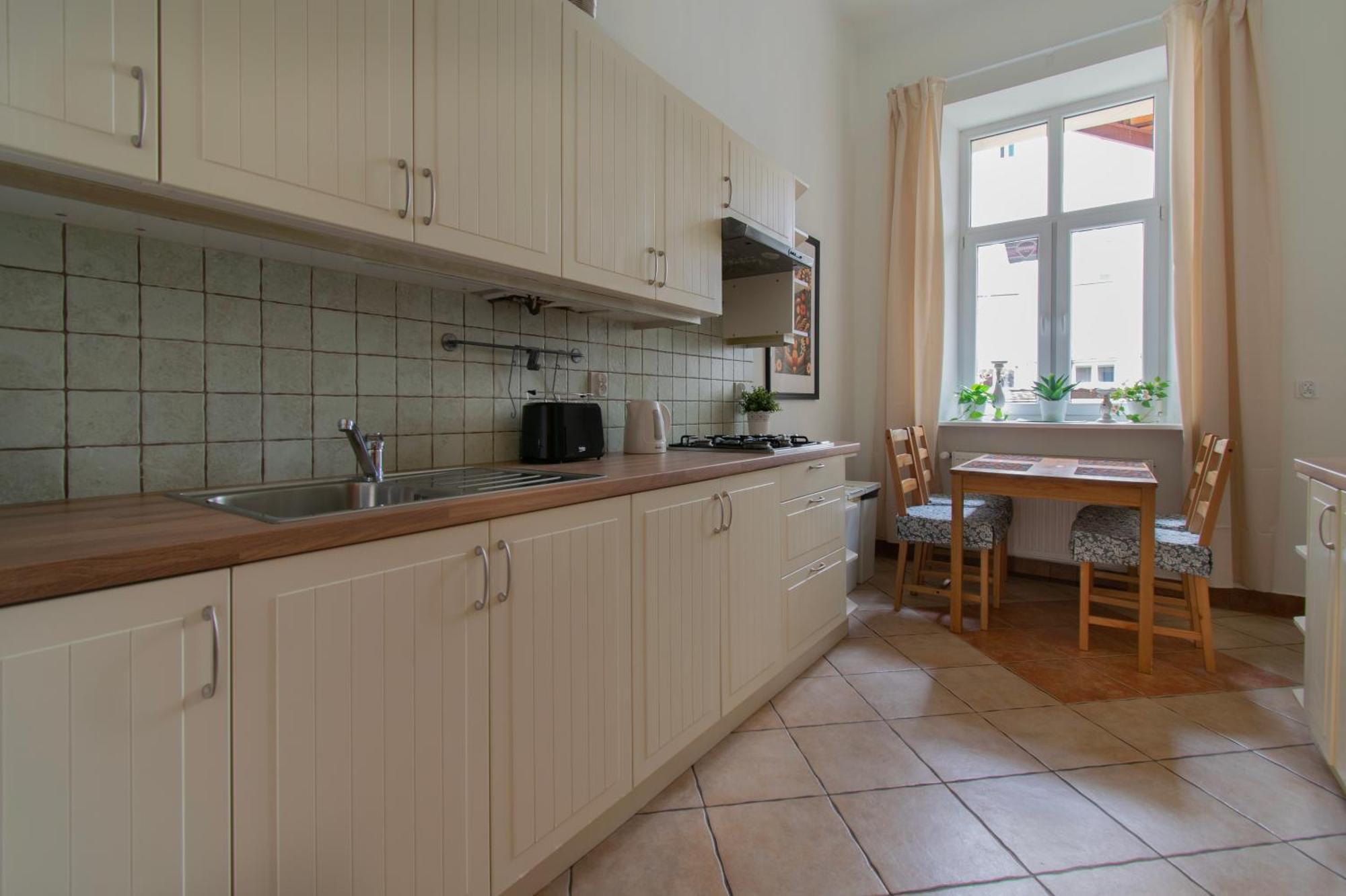 Ground Floor Family Apartment Краков Экстерьер фото