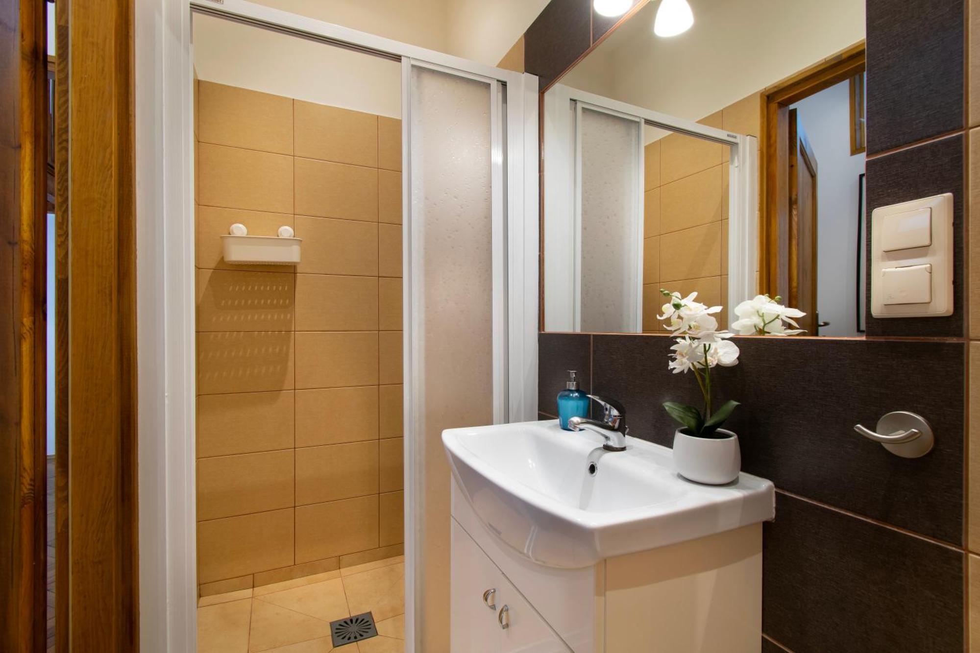 Ground Floor Family Apartment Краков Экстерьер фото
